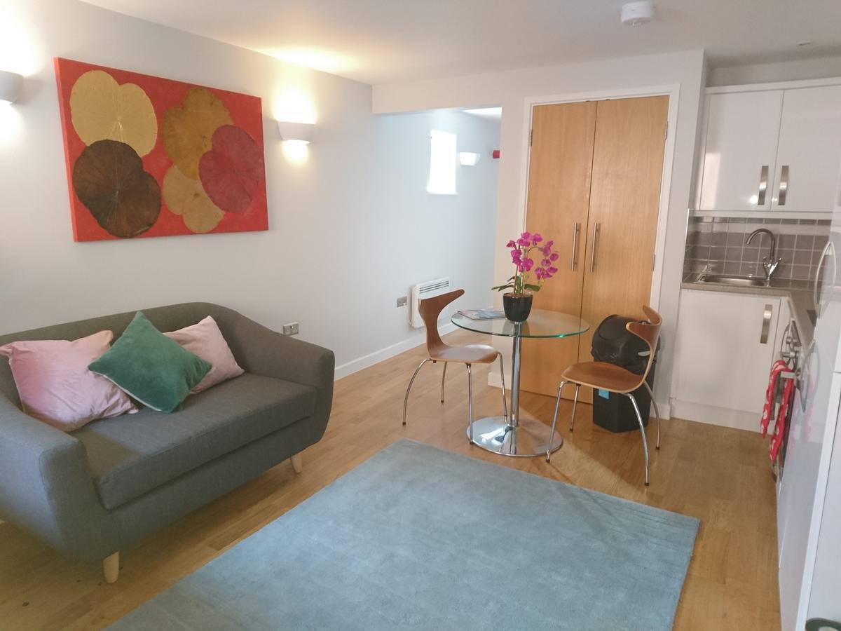 Lux Living Apartments - Roman House Apartment